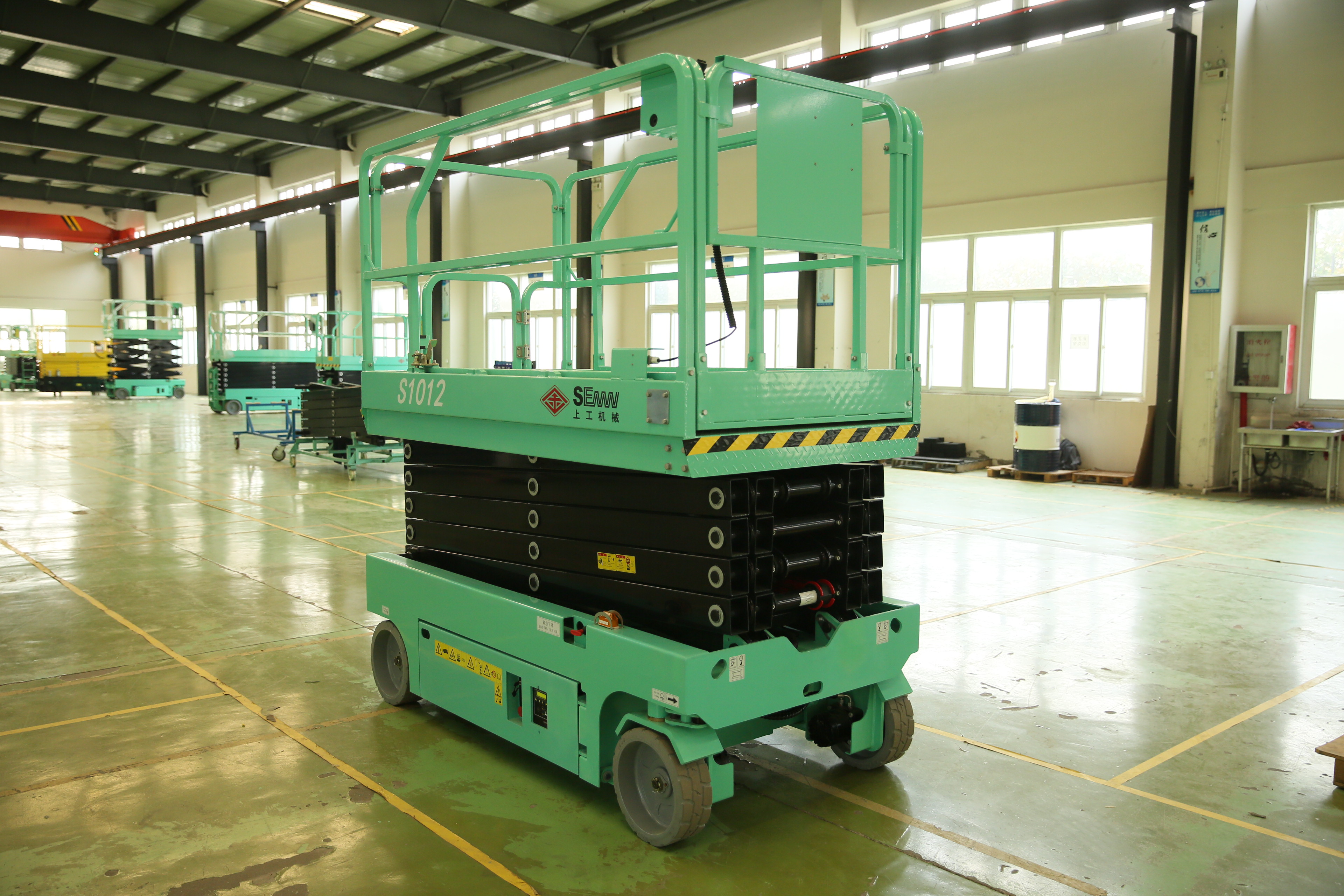 S1012 Self-Propelled Scissor Lifts Featured Image